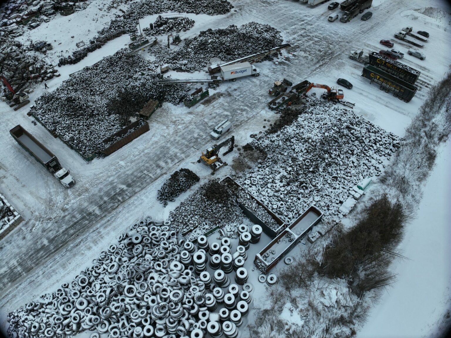 Why Ontario’s Tire Recycling System Is Leaving Fleets Paying Fees While Tires Pile Up