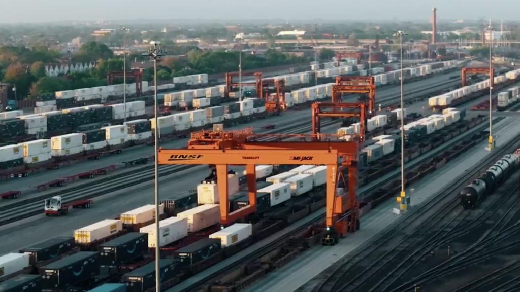 Five-Year Wage and Benefits Agreement Reached for BNSF Intermodal Teams