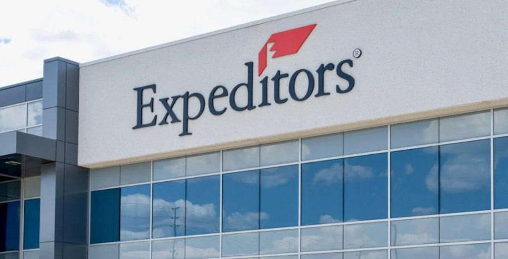 Expeditors posts weaker Q4 as ocean volumes fall, air volumes rise and costs climb