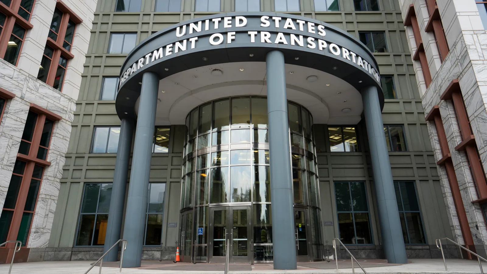 FMCSA moves to stop DOT-number switching, tighten carrier oversight and boost road safety