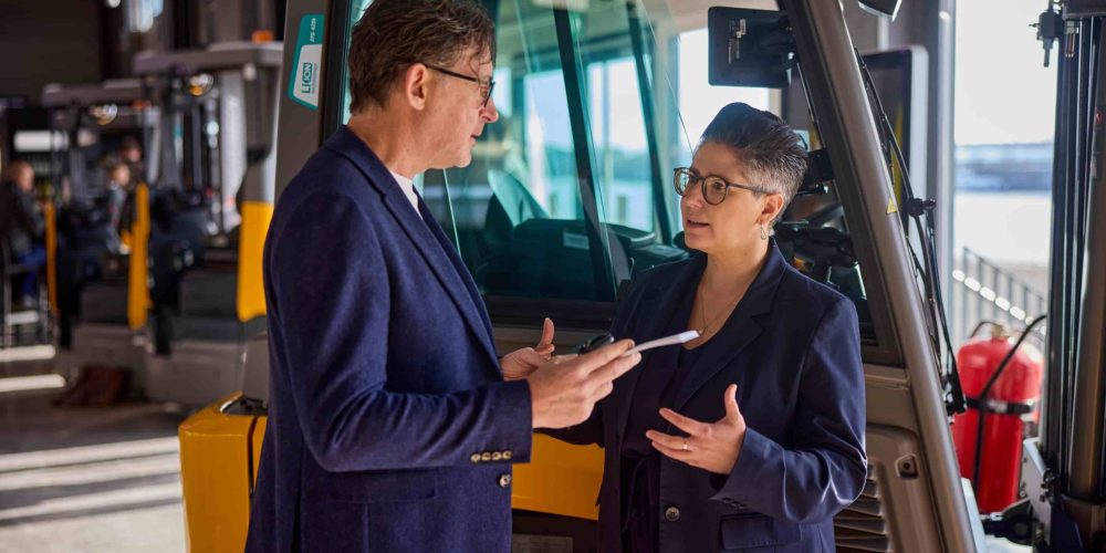 Jungheinrich expands electric forklift lineup from AntOn entry models to 5‑tonne FalcOn prototype