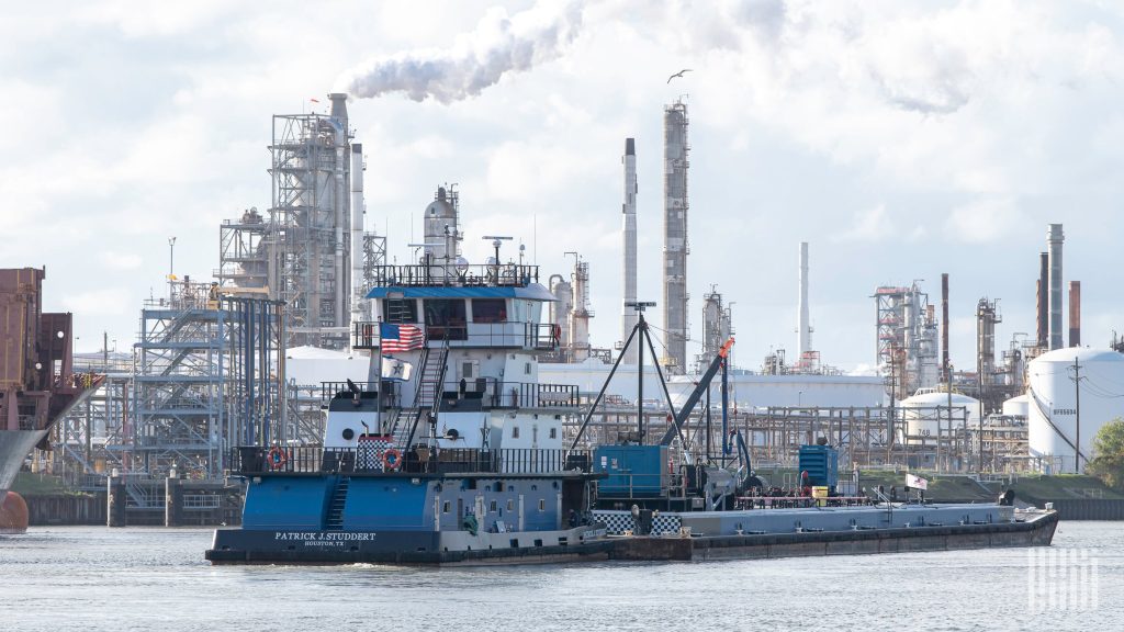 Diesel Outpaces Crude in Early Trading as Strait of Hormuz Uncertainty Ripples Through Markets